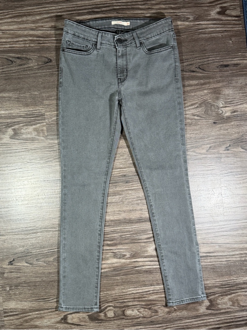 LEVI’S Gray Wash Black Stitch Mid Rise 711 Skinny Jeans 27